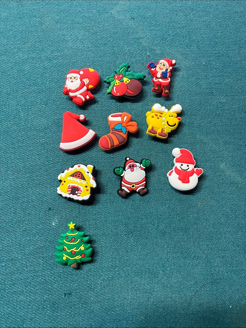 10 new Christmas croc charms